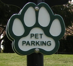 Poodle Parking Post